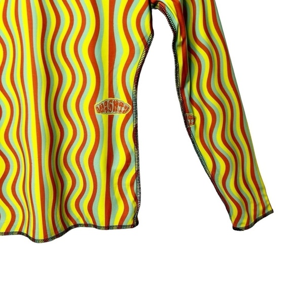 OMighty Dolls Kill The Squiggly Rainbow Button Front Women’s Stretch Shirt Sz XS - Picture 10 of 11